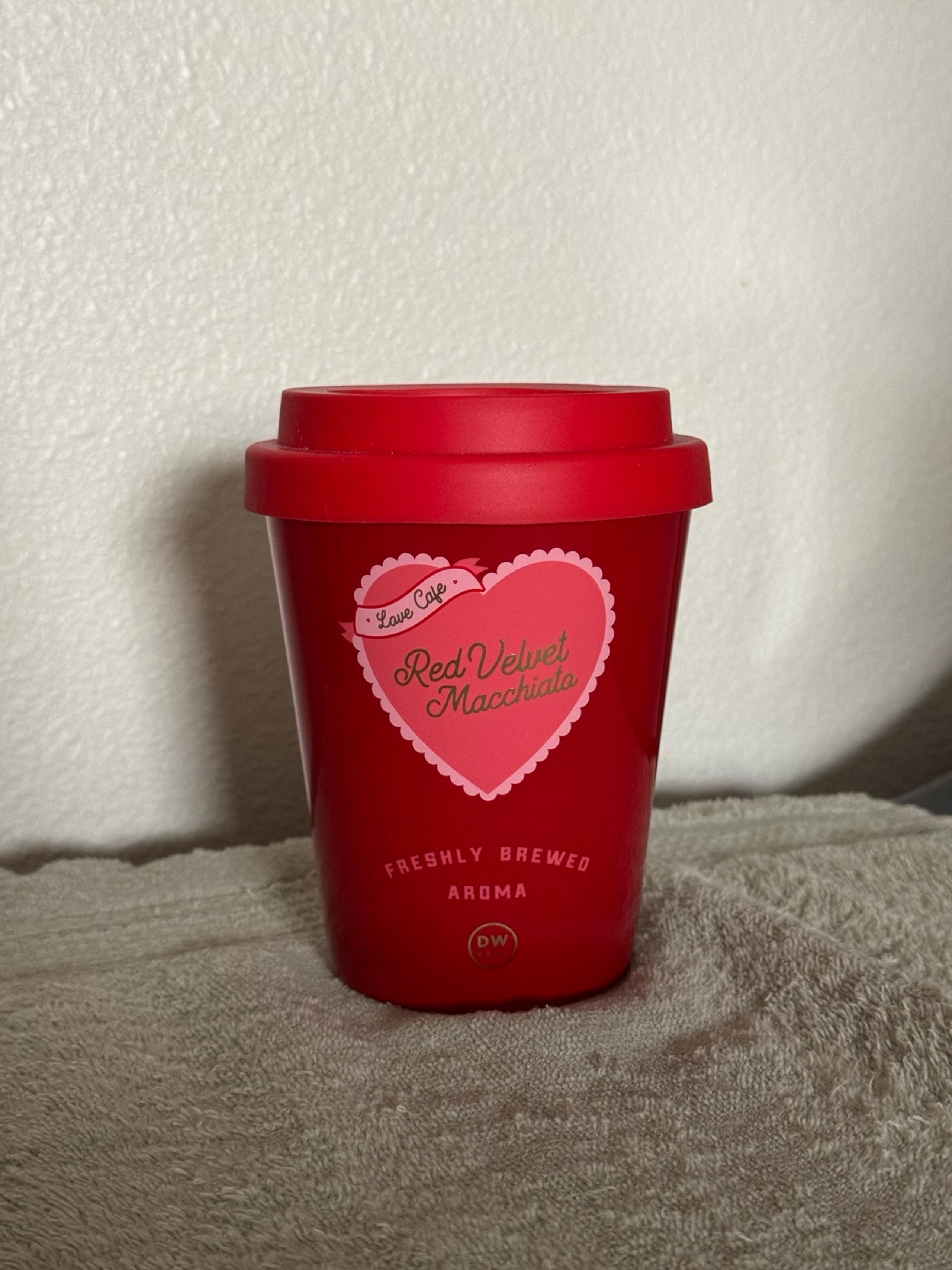 DW home Red Velvet Macchiato candle