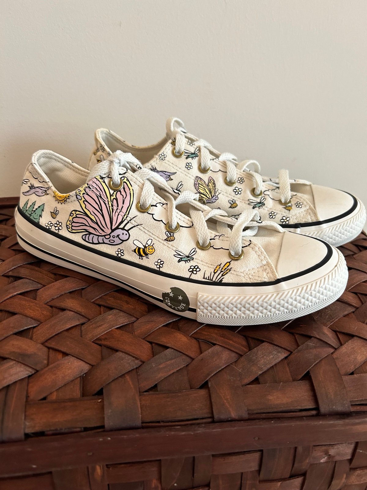 Bees And Butterflies Converse All Star Low Size 4