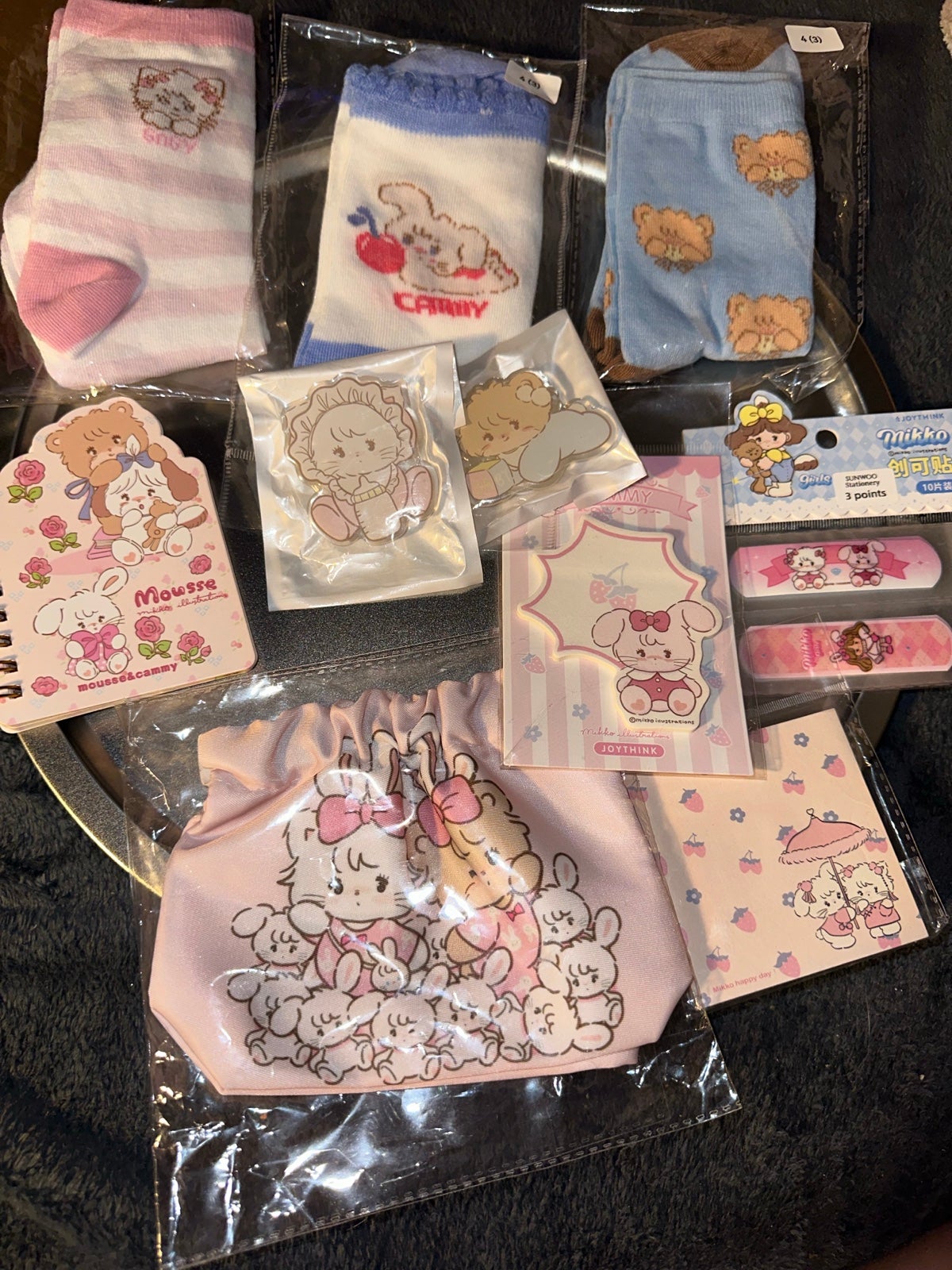 Mikko illustrates lot! All new items! Super cute!