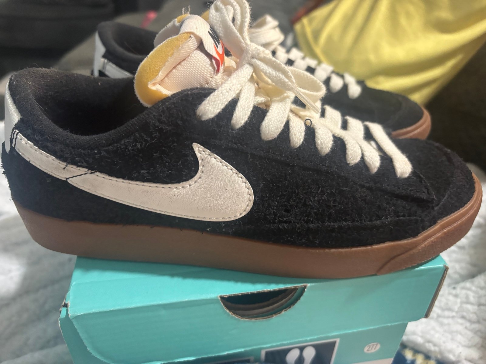 Nike Wmns Blazer Low '77 Vintage 'Black Gum' 6w