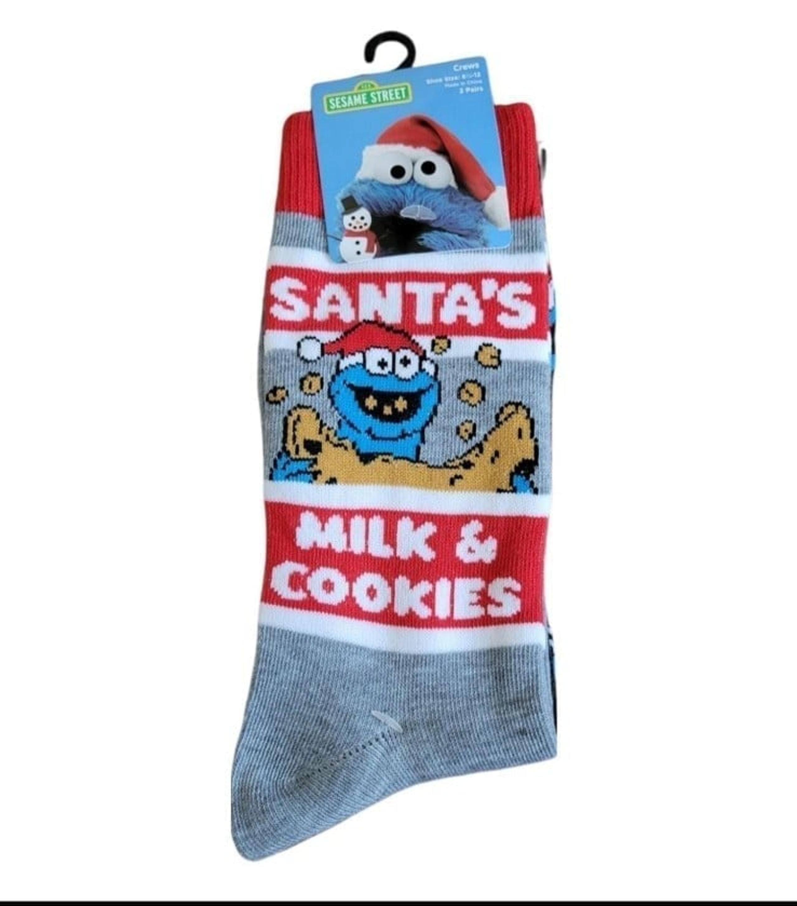 Sesame Street Men's Christmas Crew Socks 2 Pair Mens Shoe Size 6.5~12 NWT