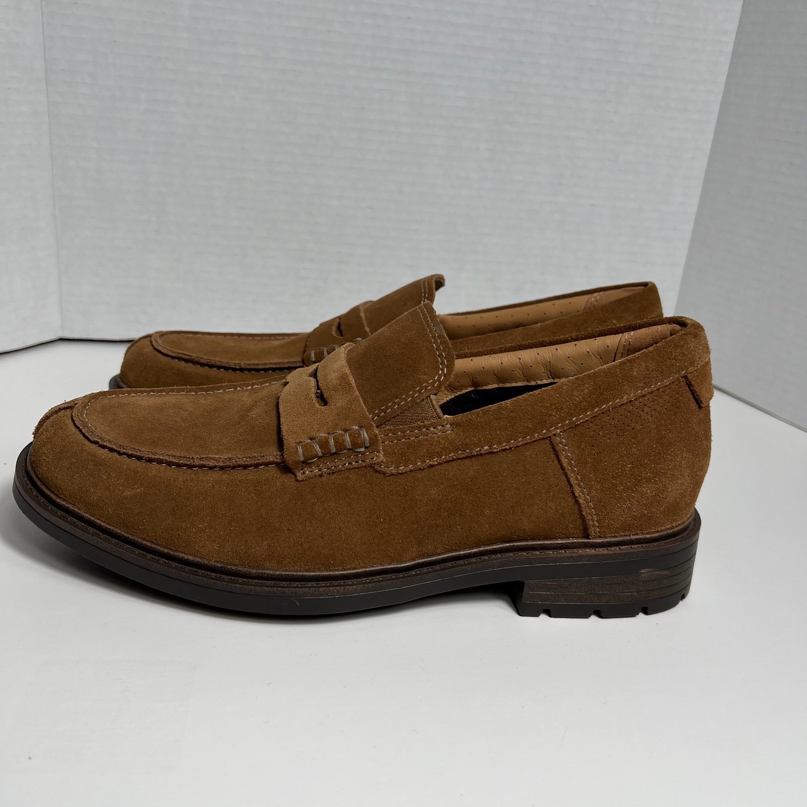 Clarks Unstructured Mens Shoes Brown Suede Leather Sz 7 M Slip On Penny Loafers