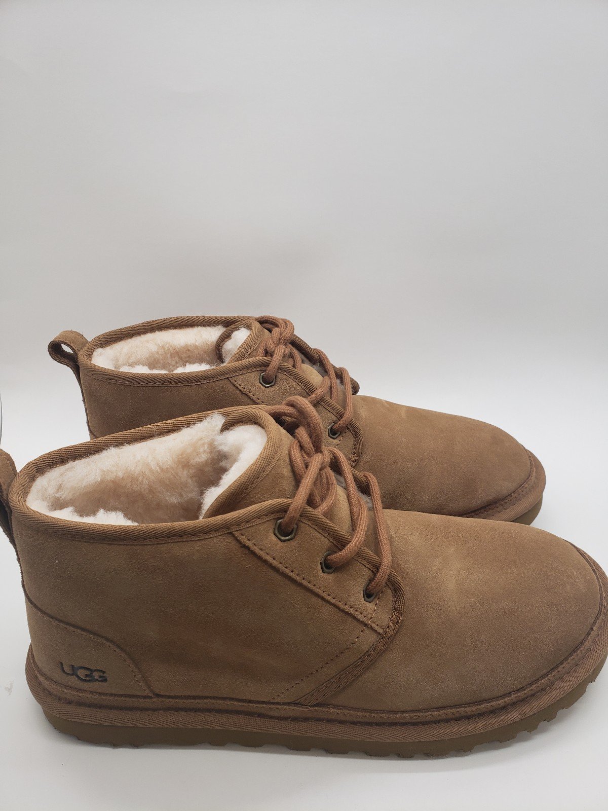 Ugg men's neumel size 10 chestnut color.