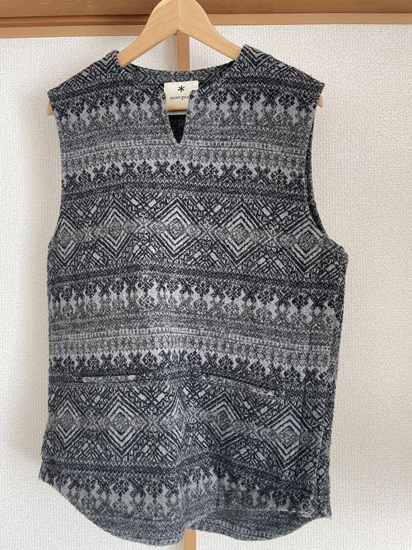 Snow Peak Geometric Pattern Sleeveless Vest