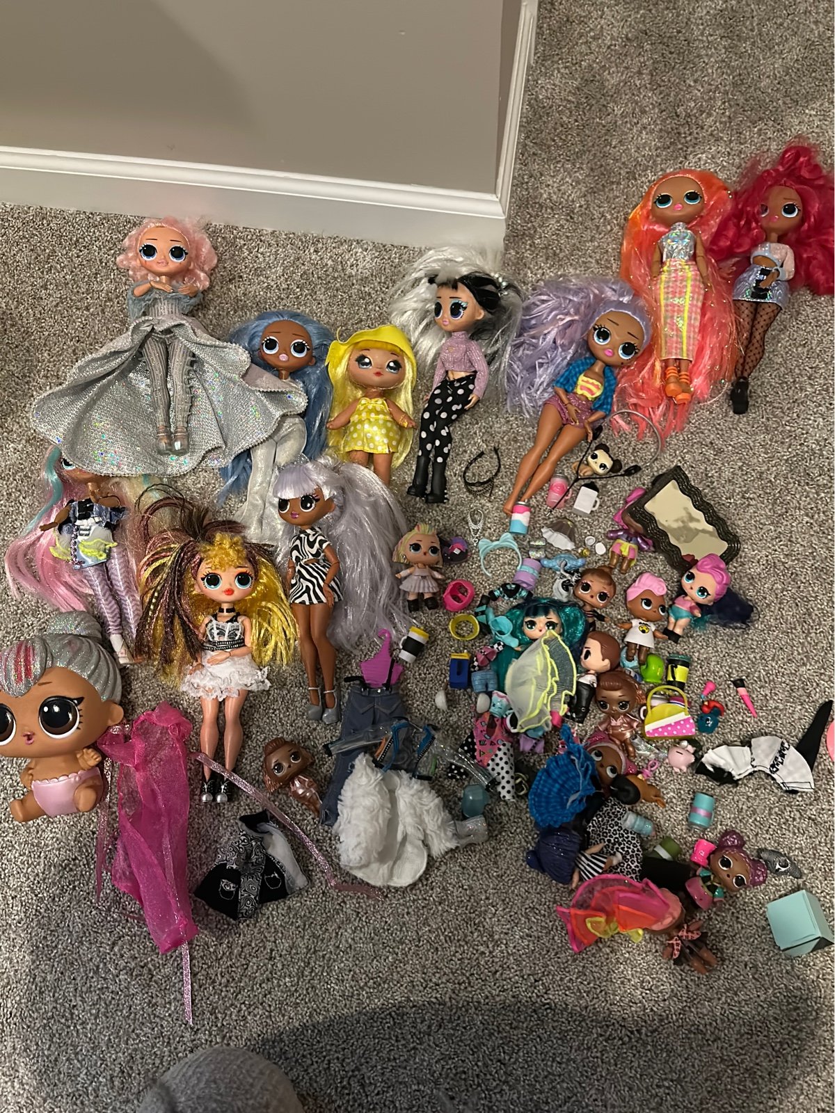 LoL OMG dolls collection bundle