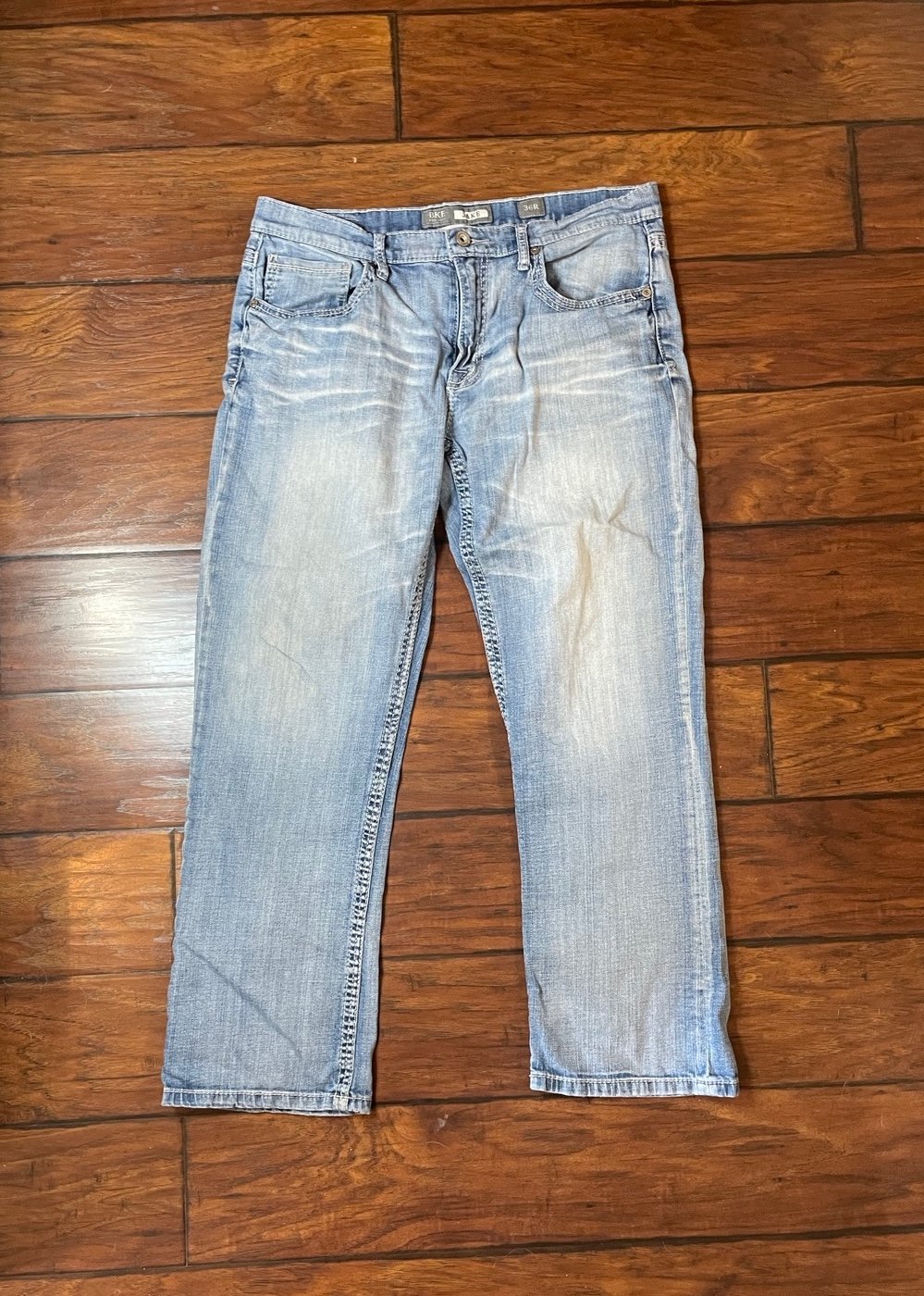 BKE Jake Bootleg Jeans Mens 36R Light Wash Mid Rise Denim Casual Whiskering