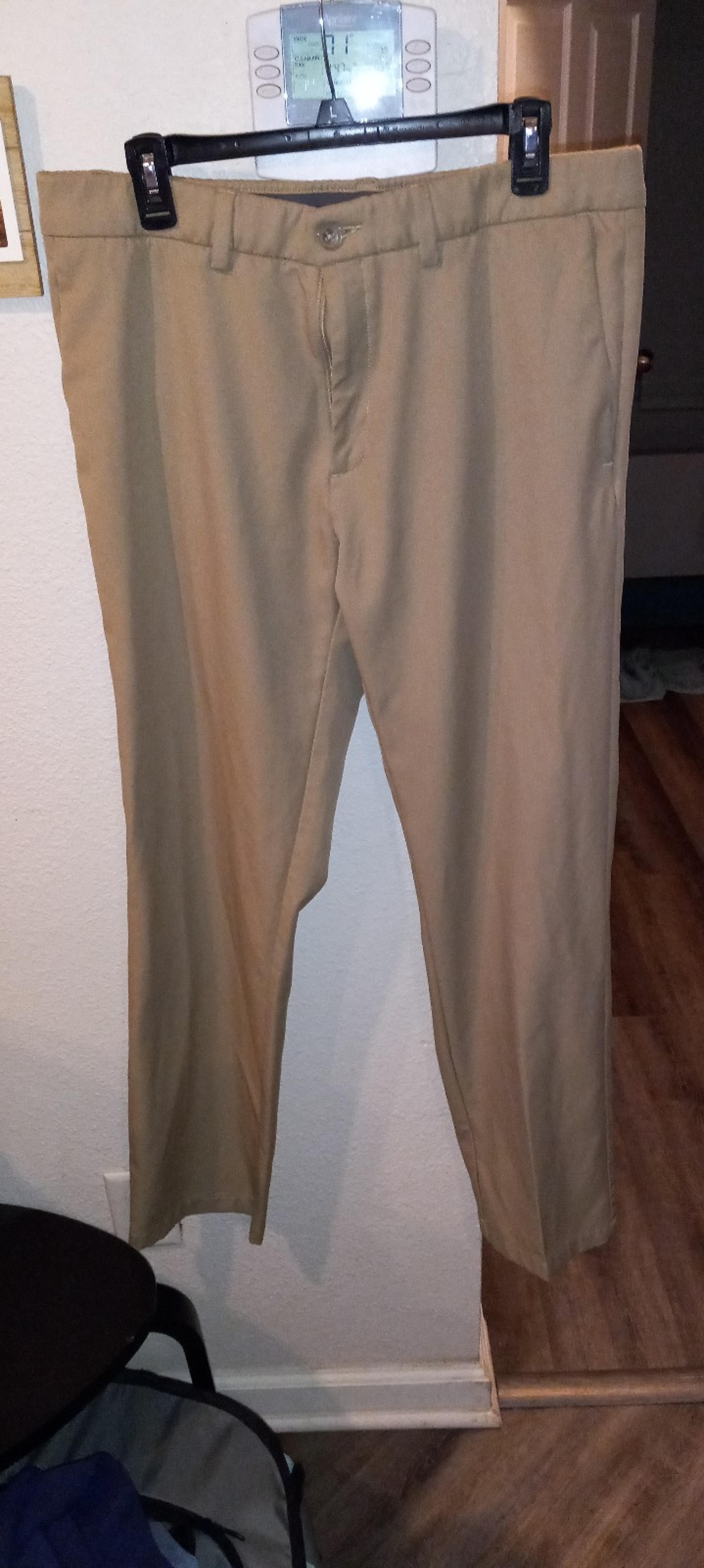 Mens haggar dress slacks  36x32