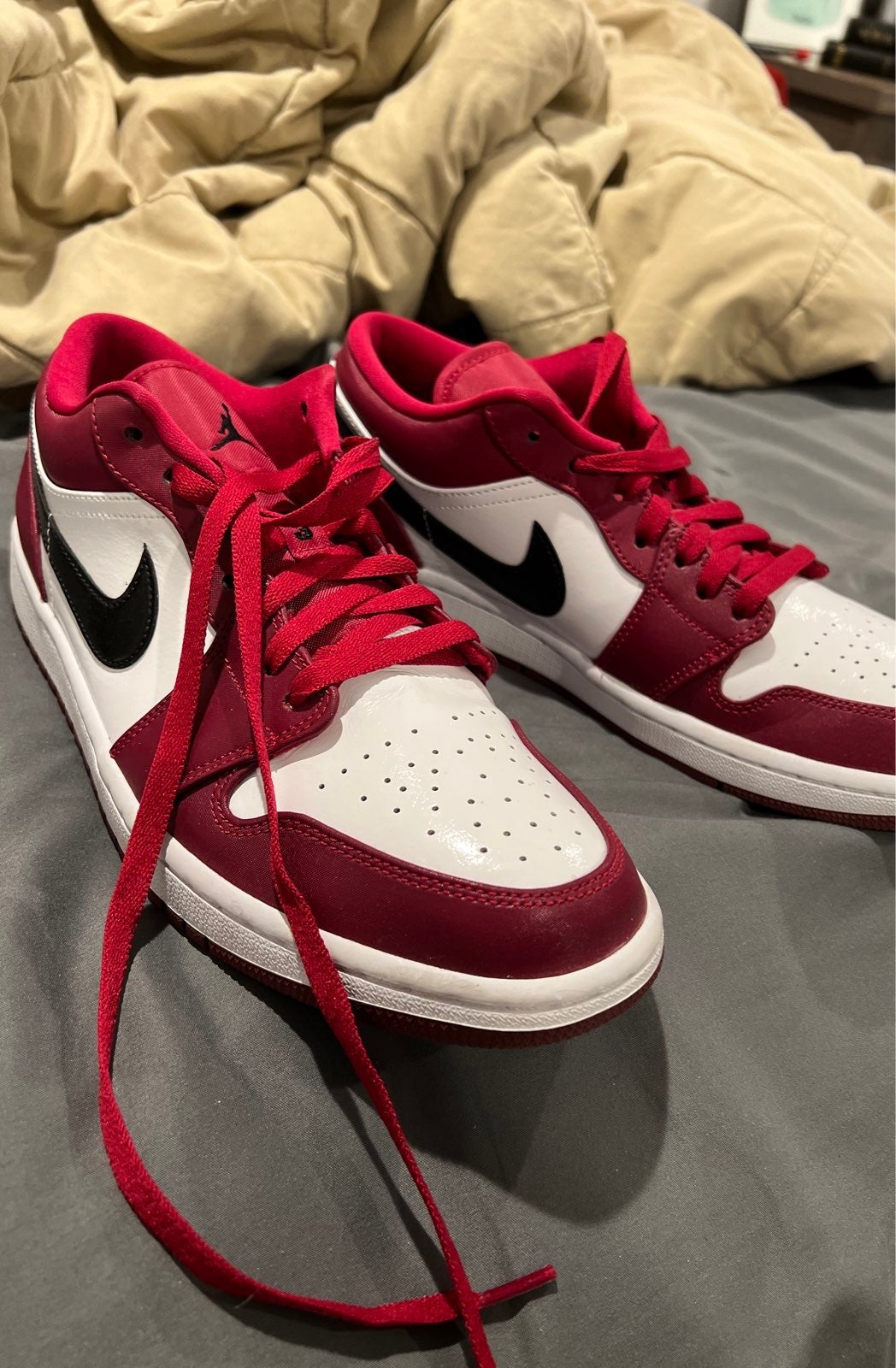 Nike jordan lows-noble red