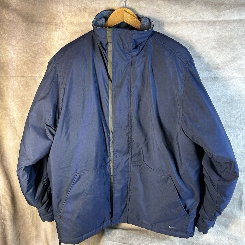 Vintage Y2k Nike Men's Size M Navy Blue Heavyweight Winter Jacket