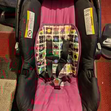 Baby Trends infant car-seat