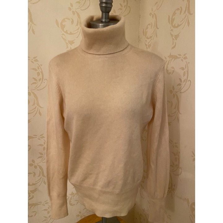 Neiman marcus cashmere sweaters ladies top