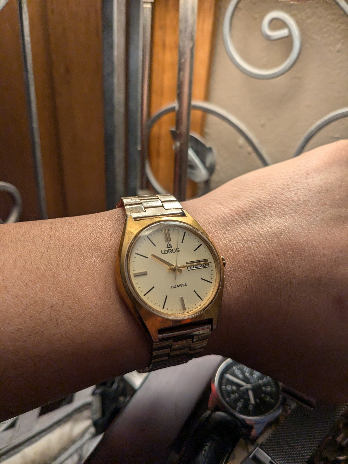 Vintage gold Lorus quartz gold bracelet