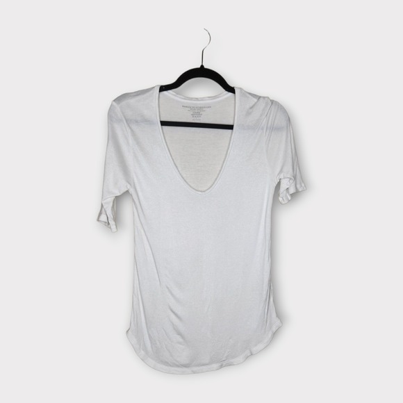 Majestic Filatures Deluxe Teeshirt White T-Shirt Deep V-Neck Women's Size 2