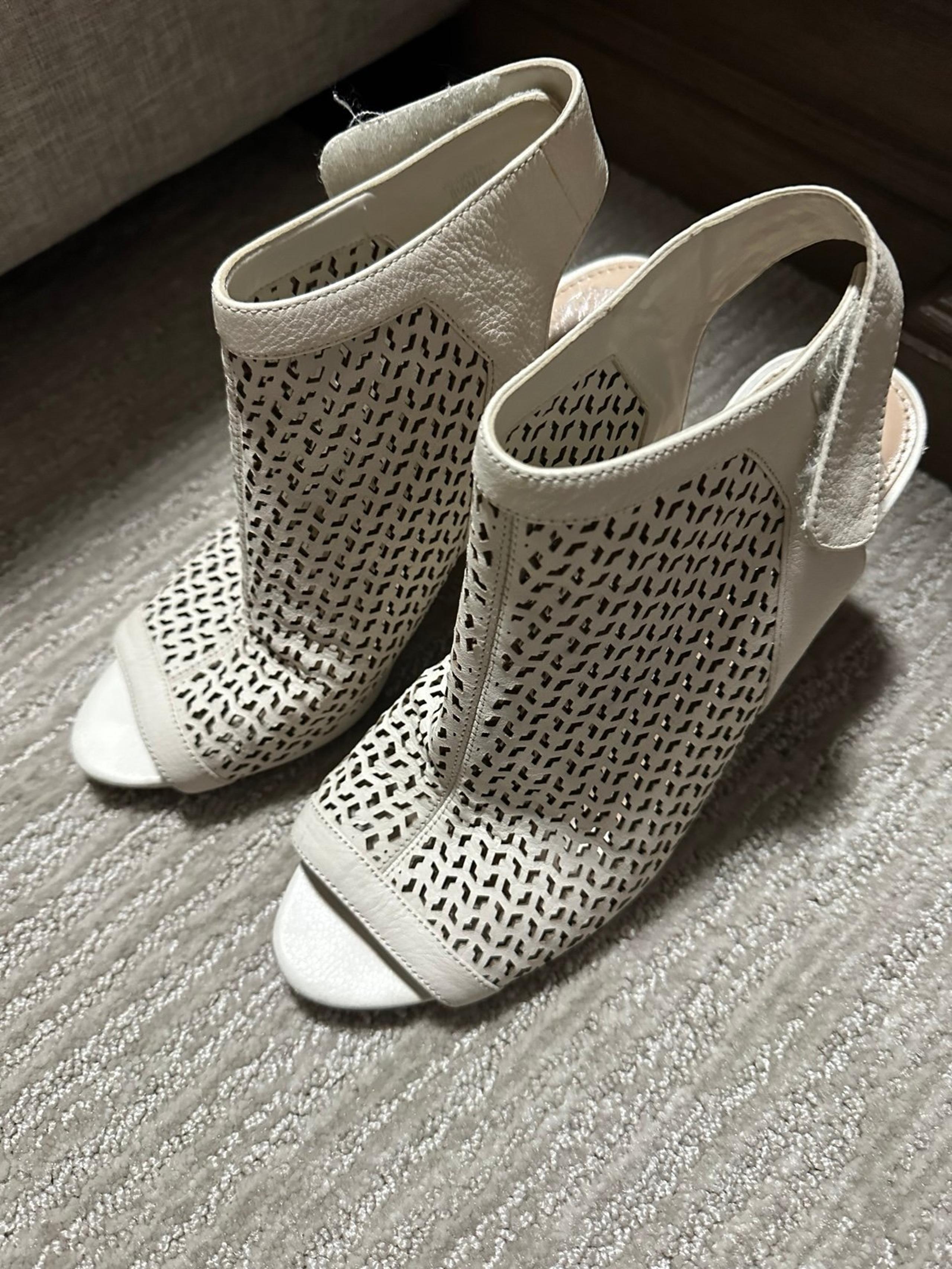 Vince Camuto ivory peep toe