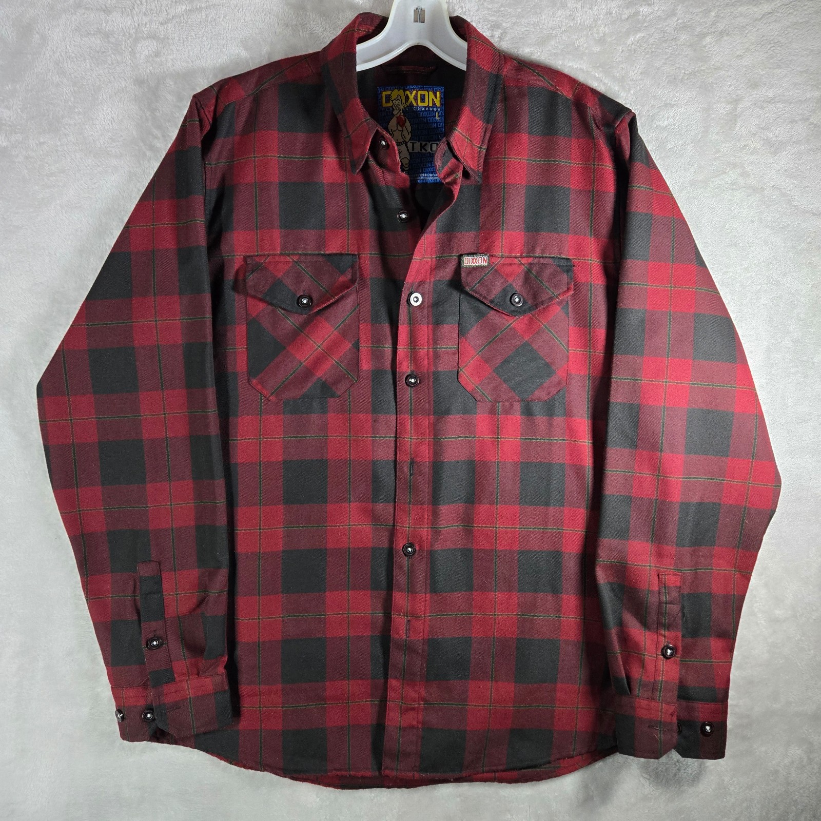 Dixxon Flannel Co Mens TKO Size Large L Button Down Red Black Plaid Shirt
