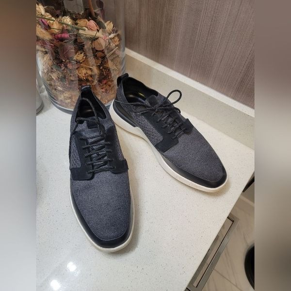 Wolf and Shepherd Swiftknit shoes Men's 9