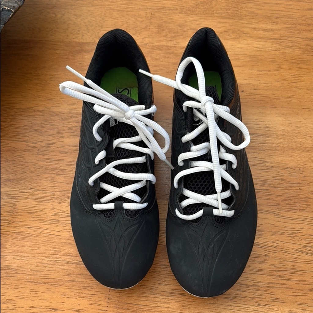 Brine Empress Low Women's Cleats Size 8 Shoes Lacrosse, Soccer, Field Hockey