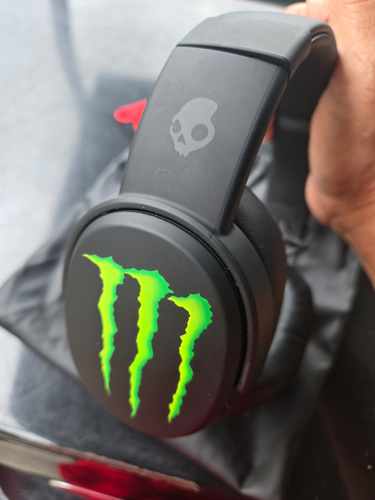SKULLCANDY CRUSHERS MONSTERS SPECIAL WIRELESS EDITION HEADPHONES