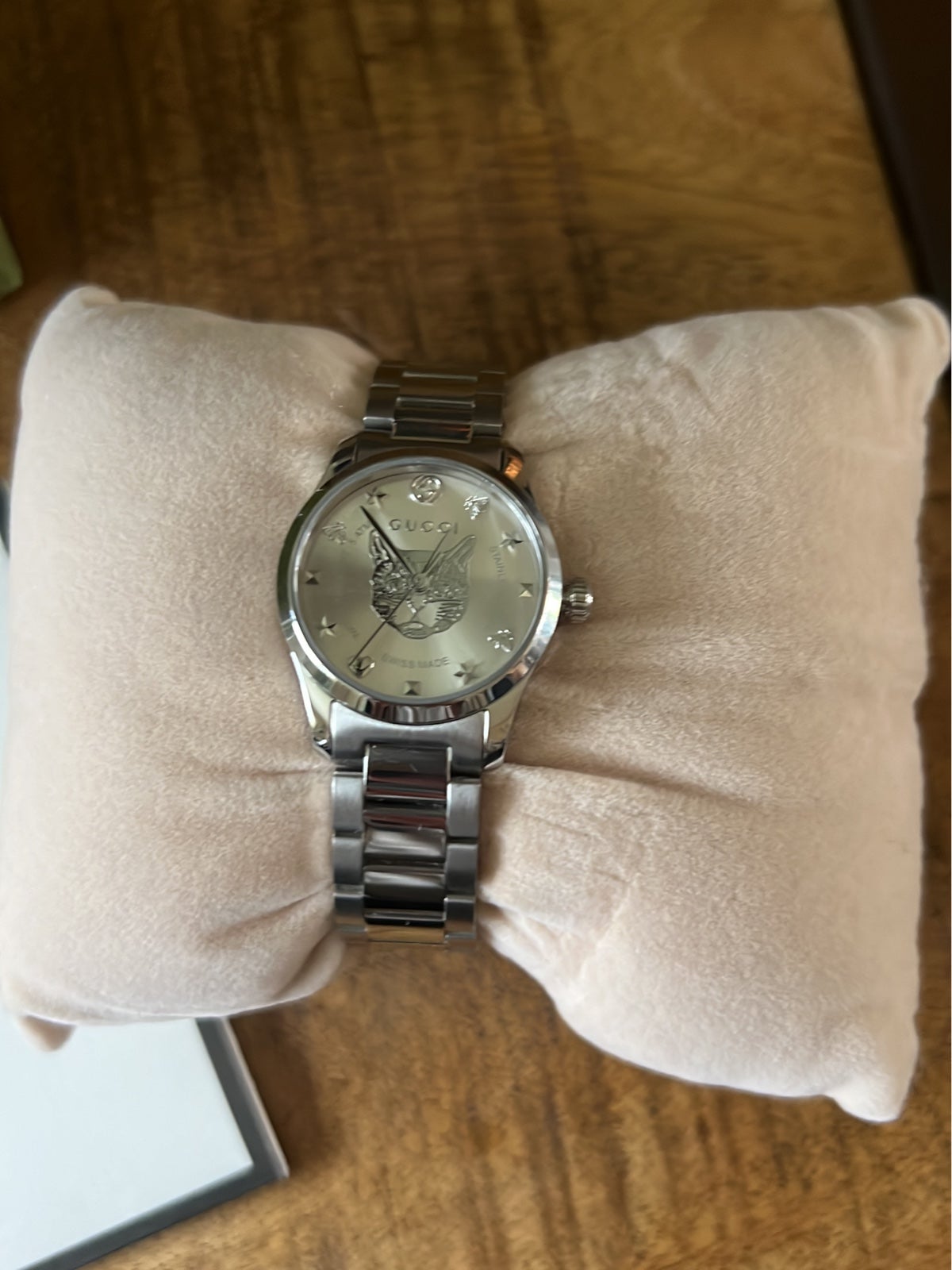 Gucci woman watch