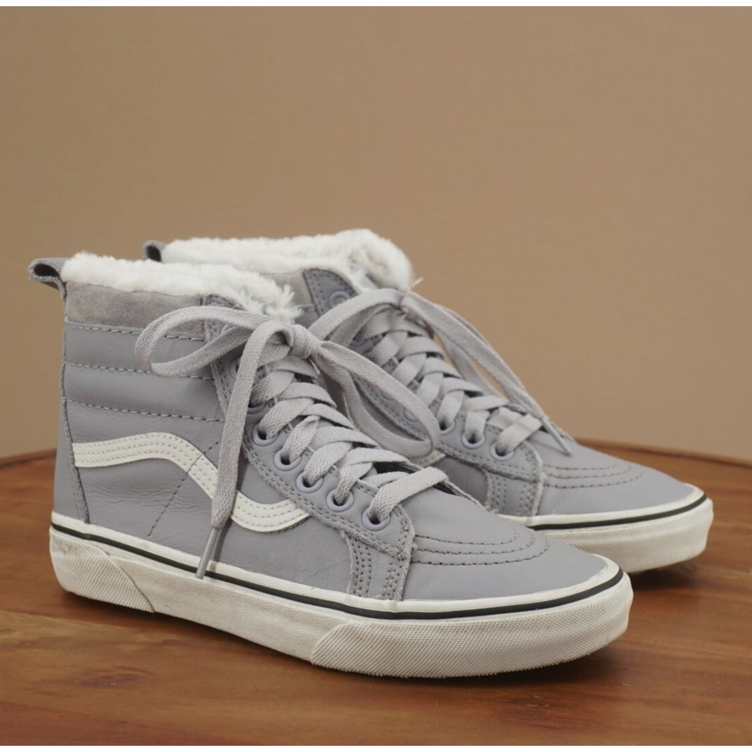 Vans Womens Sk8 Lite Hi Sherpa Lined Sneakers Size 6.5 Grey Leather Lace Up
