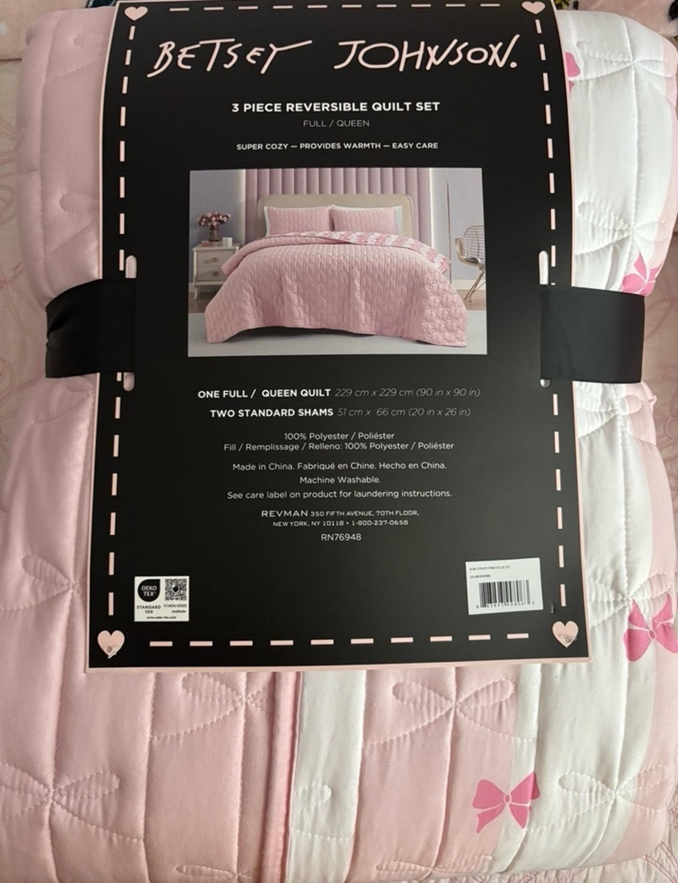 Betsey Johnson Light Pink Bow 3-Piece Reversible Quilt Queen/Full