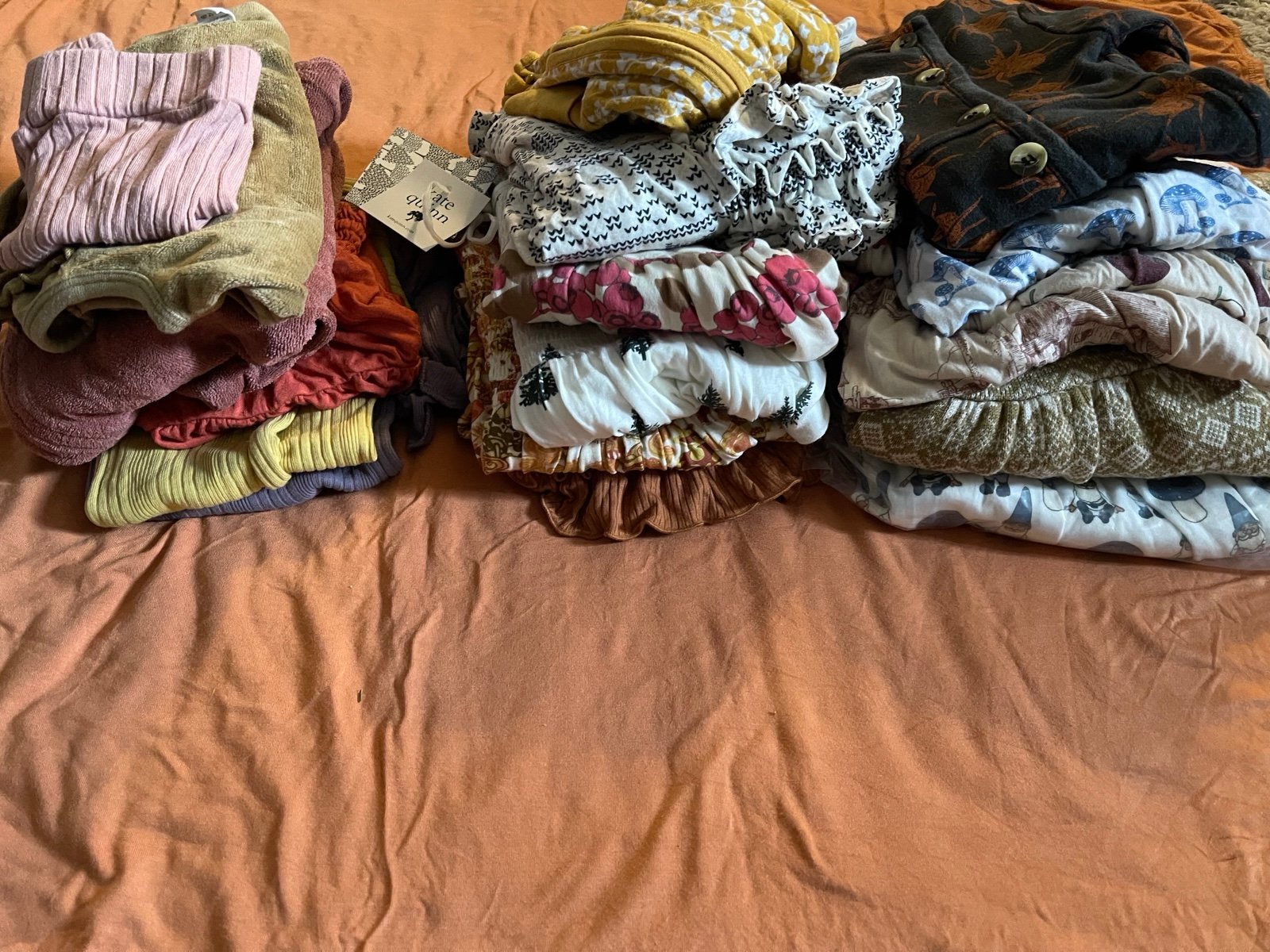 Mostly vintage Kate Quinn and one little sleepies 18-24 lot. 19 ITEMS! ALL 18-24