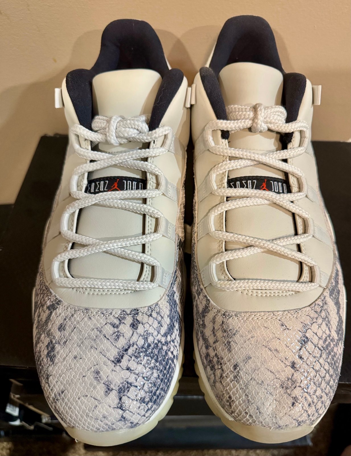 Air Jordan XI (11) Low Snake Light Bone DEAD STOCK Mens size 13 (CD6846 002)