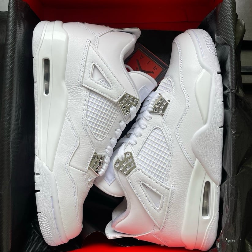 Air Jordan 4 Pure Money