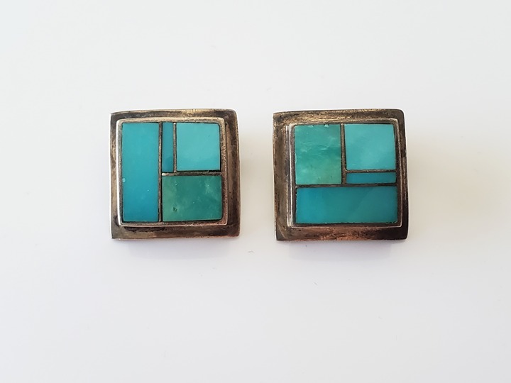 Vintage Native American Sterling Silver Designer Stamped Turquoise Inlay Earring