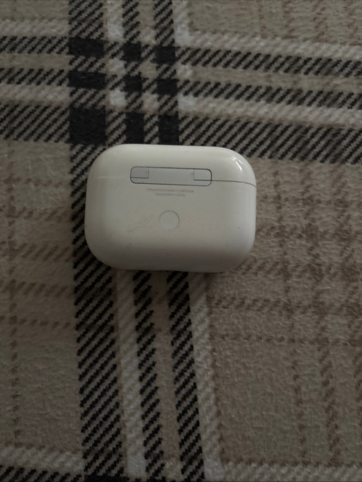Apple AirPods gen 2 case no airpods