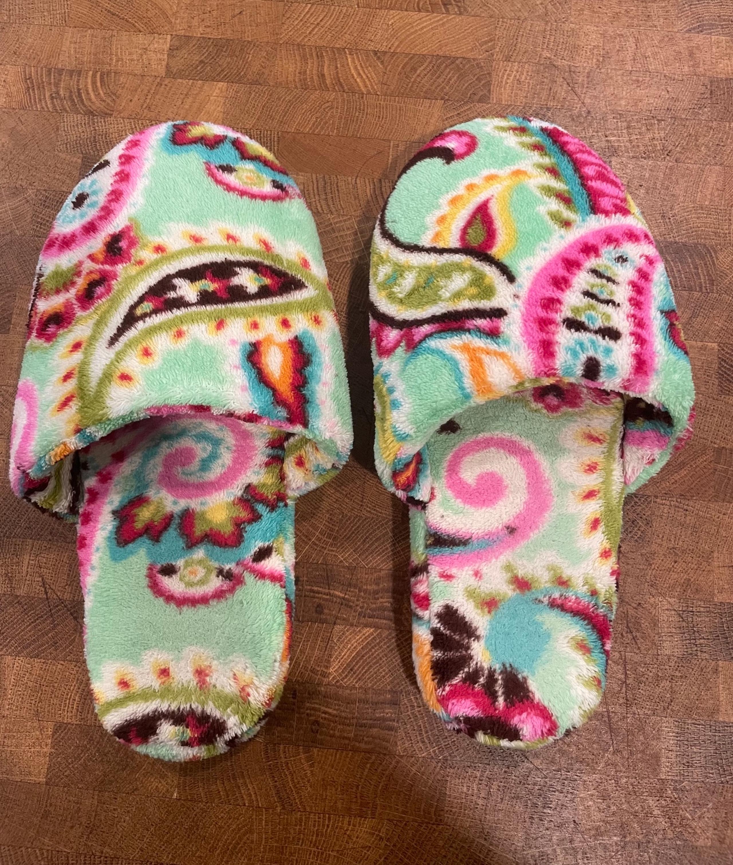 Vera Bradley slippers women’s 7/8 medium