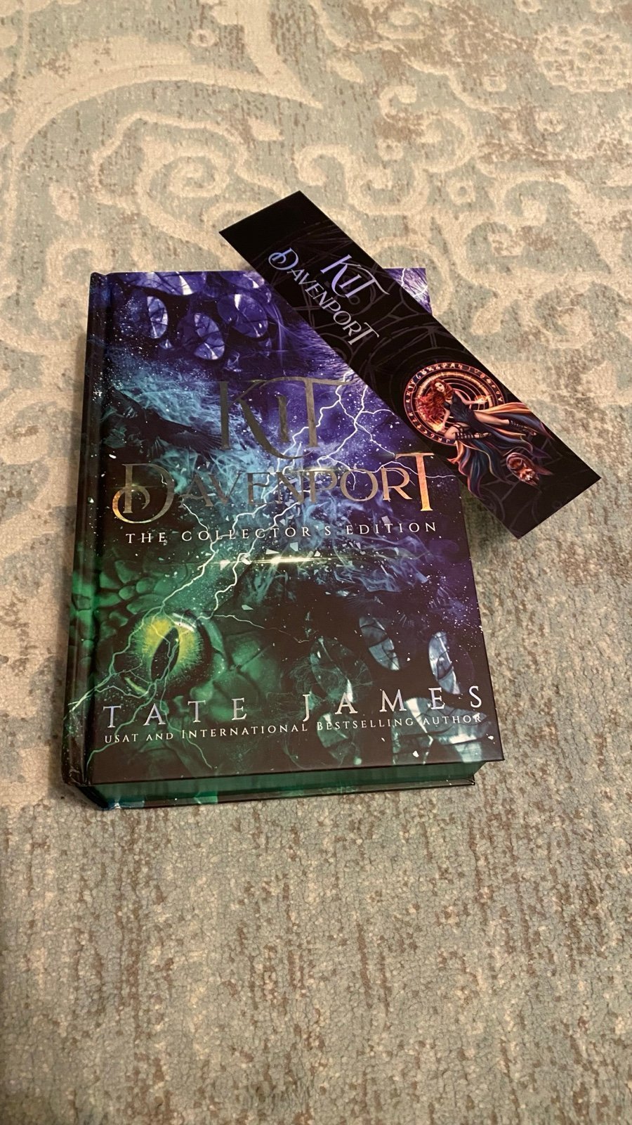 Signed - Kit Davenport Omnibus Collectors Edition by Tate James