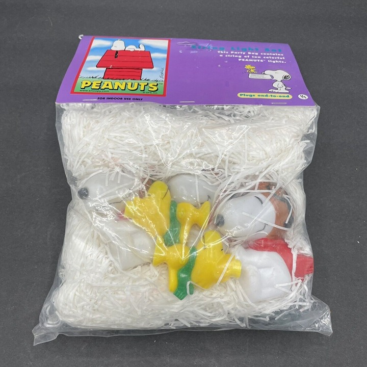 Vintage Peanuts Snoopy Woodstock Red Baron String Lights Blow Mold NIP