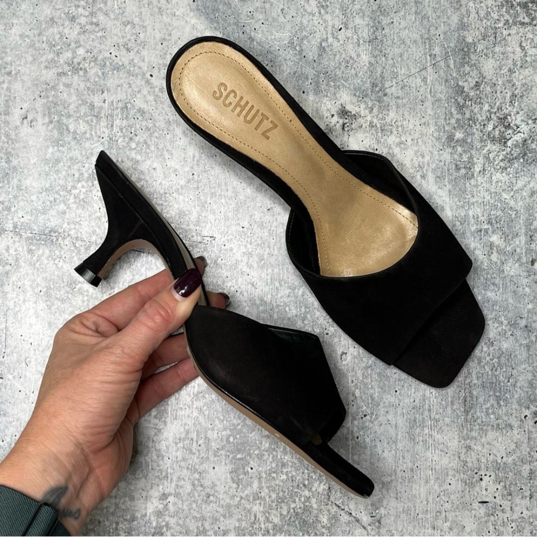 Schutz Dethalia Nubuck Leather Sandal 8.5