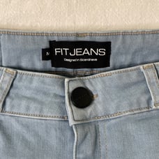 FITJEANS REGULAR SUPER RIPPED HIGH WAISTED - BLEACH BLUE