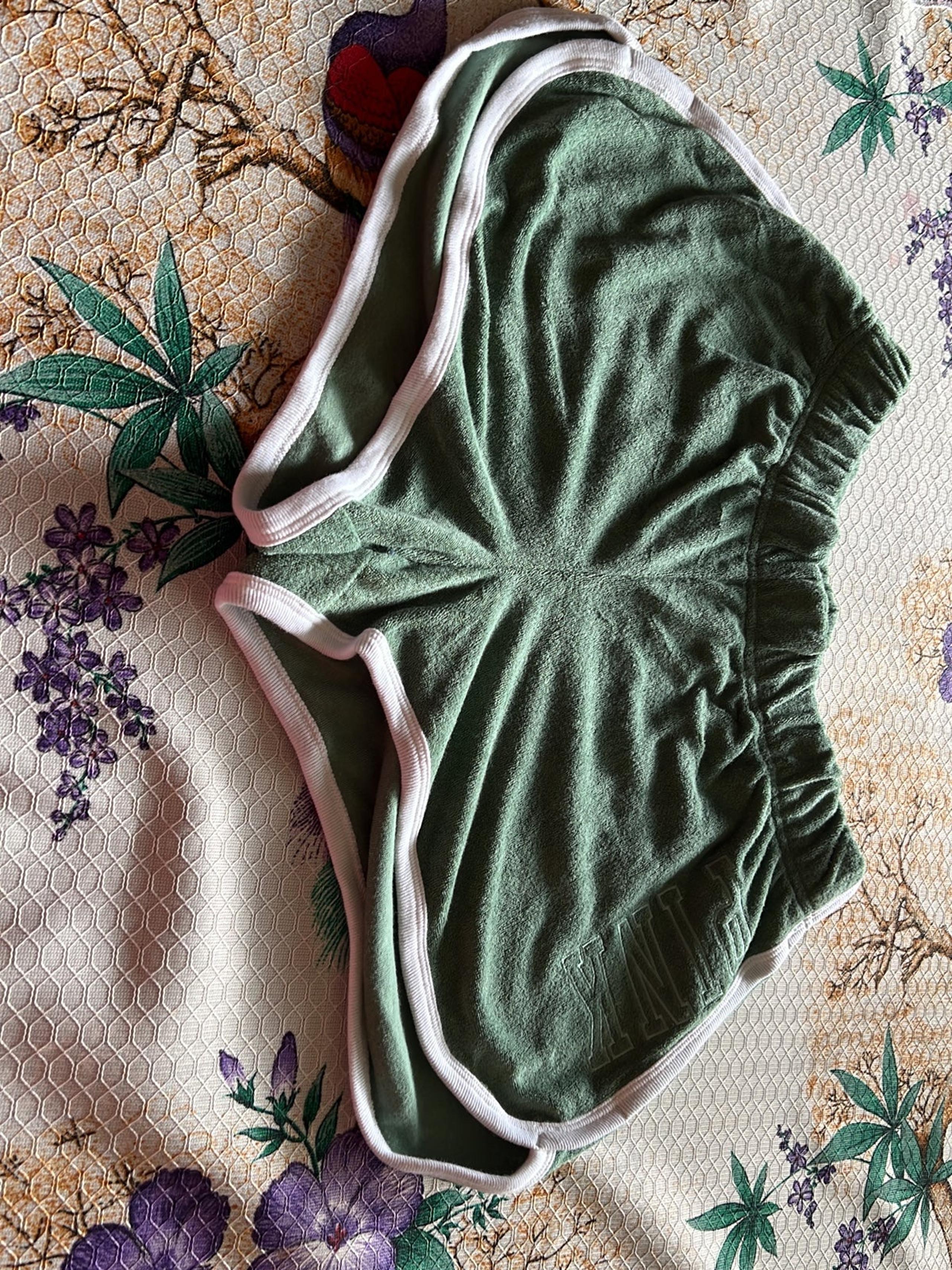 Women’s shorts, pink Victoria’s Secret medium
