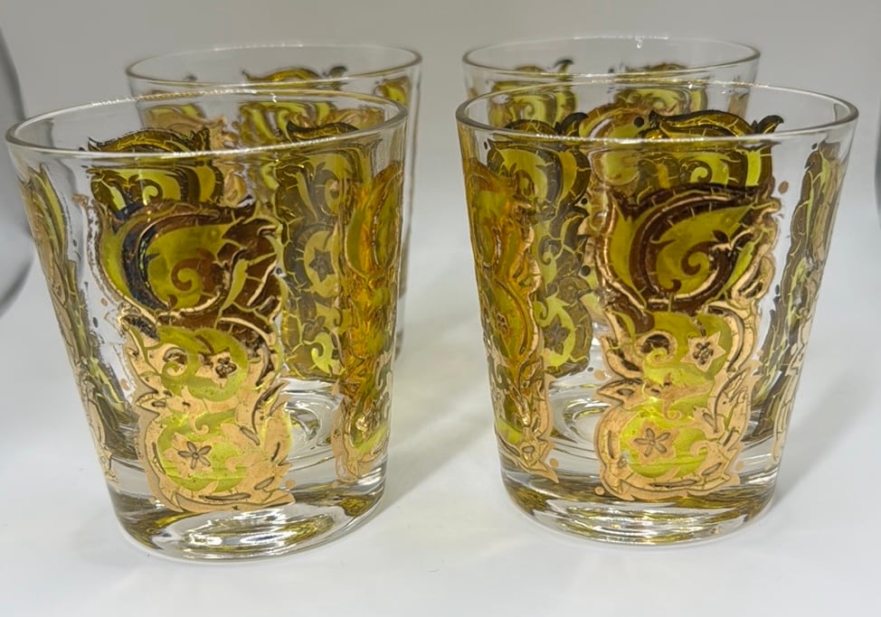 Mid-Century Modern Gold Scroll Rocks Glasses 3 1/4” High Set of 4