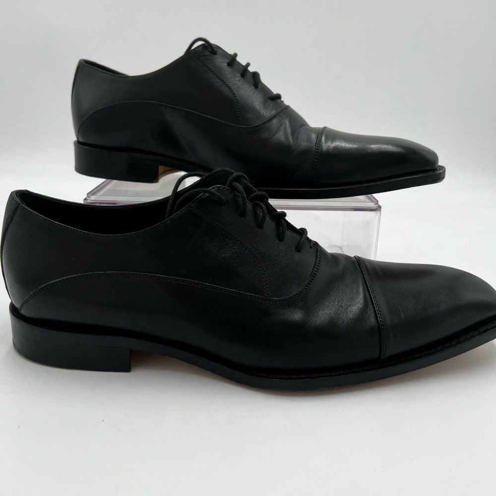 Donald Pliner Stefen cap toe Oxford made in Italy color black size 11.
