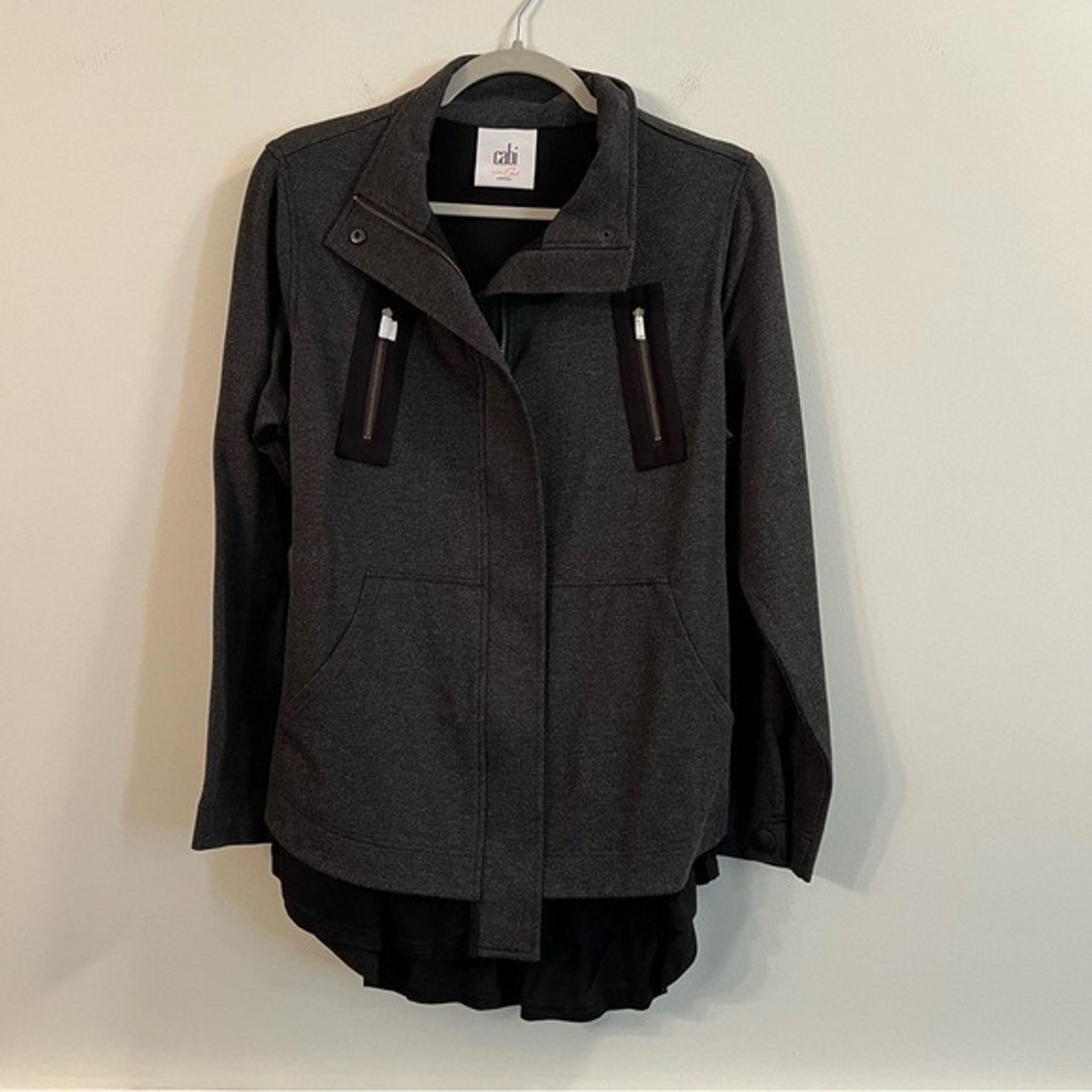 Women’s new CAbi Love Carol Collection gray and black tweed zip up jacket Small
