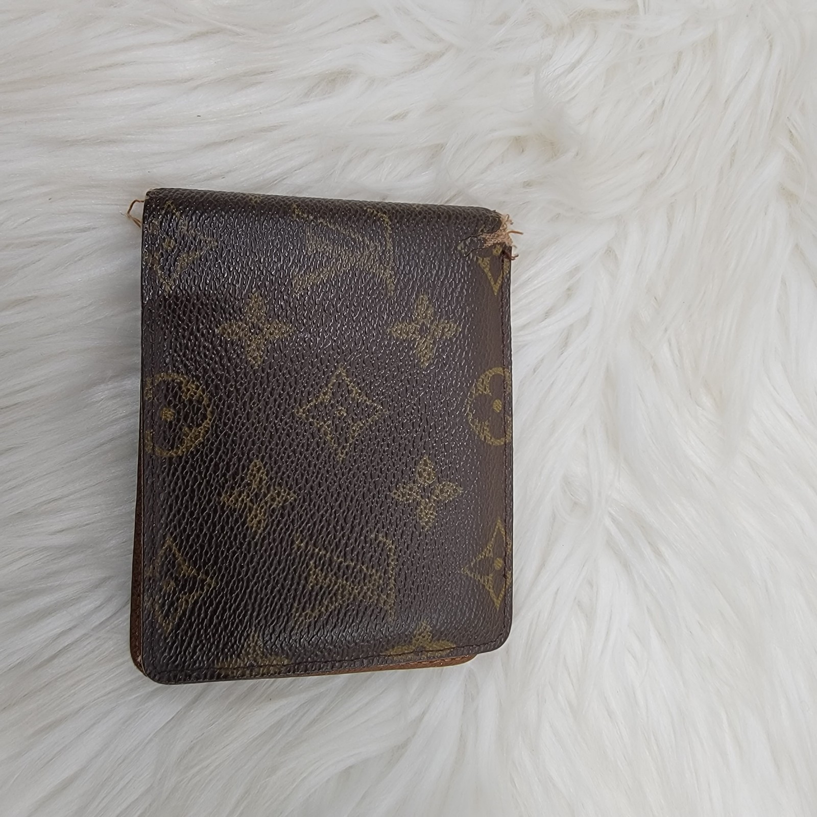 Louis Vuitton Mens Bifold Wallet