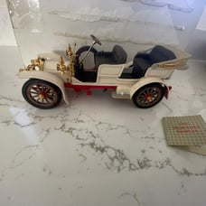 Mercedes Franklin mint 1/24 scale model of a White 1904 Mercedes