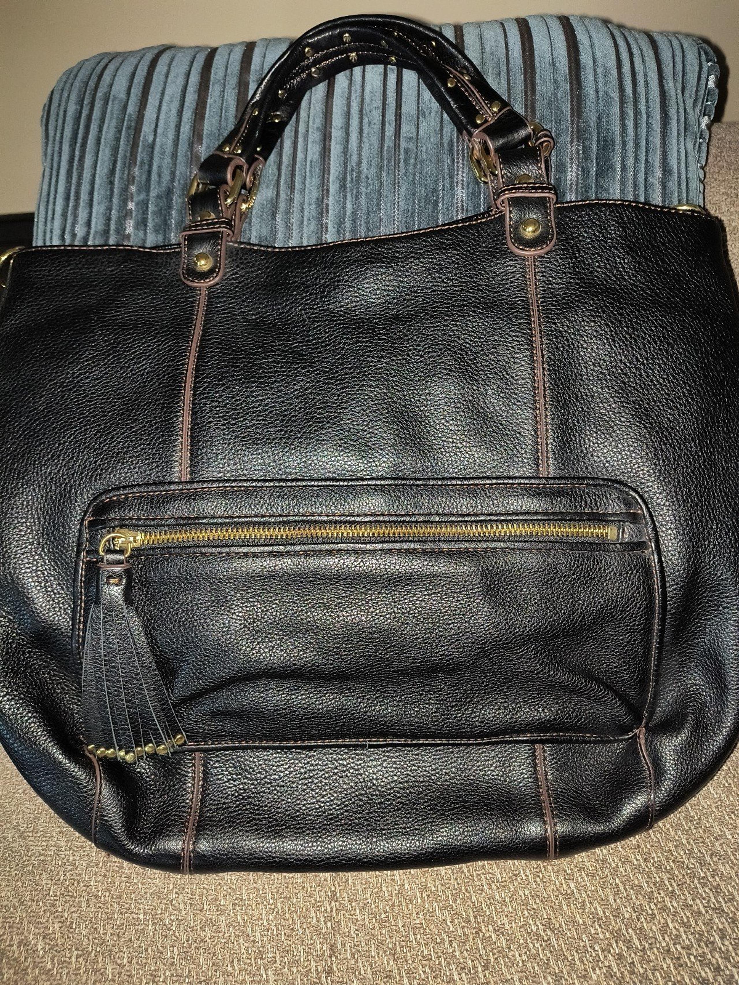 Steven by Steve Madden Black Leather Handbag w Gold Hardware
