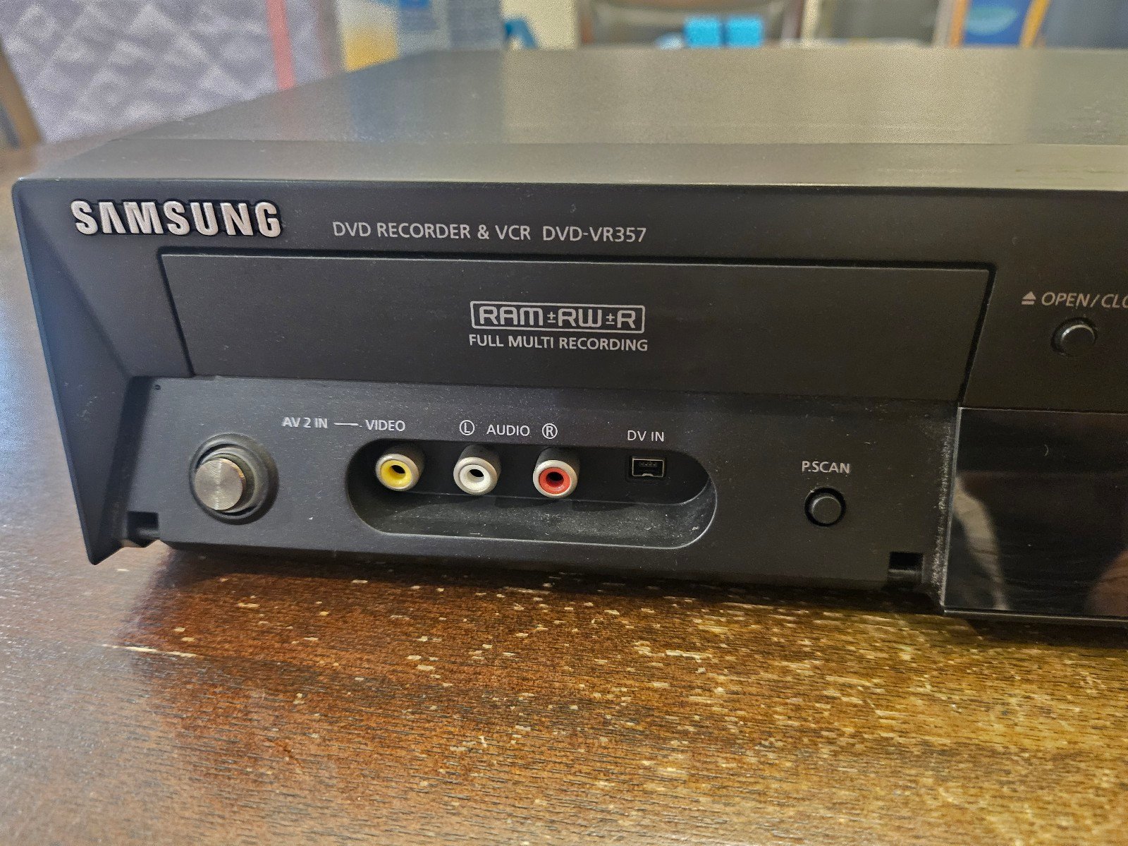 samsung dvd vr357 vhs combo (no remote)