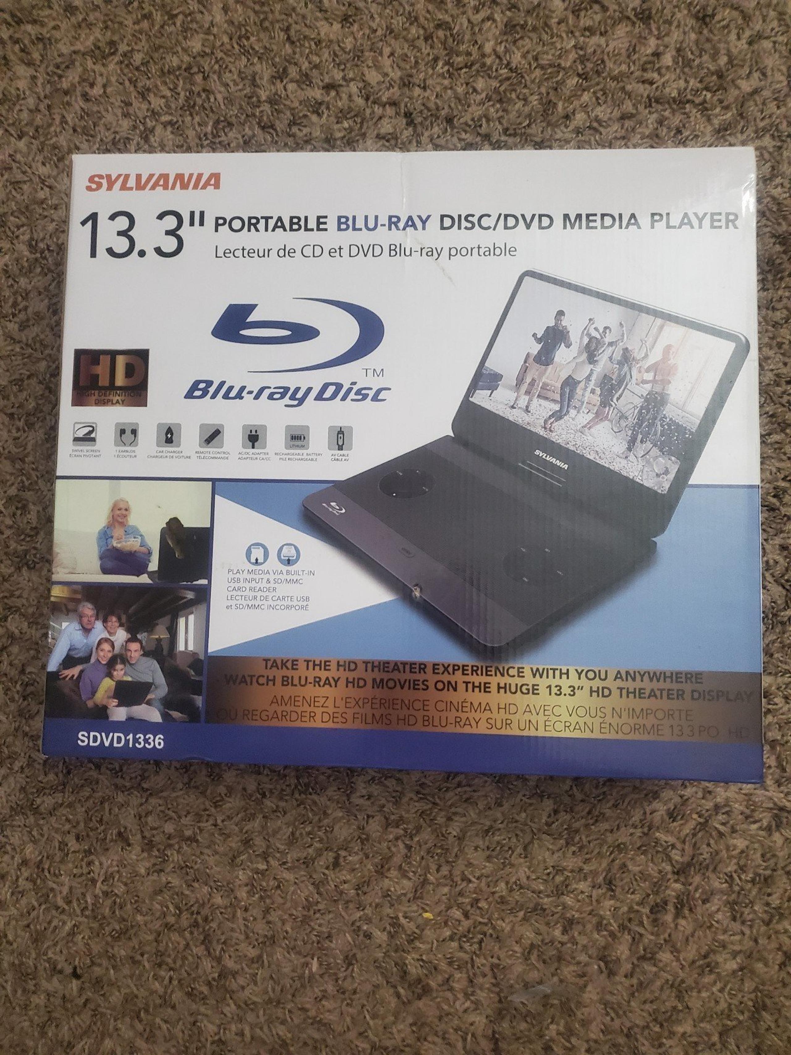 Sylvania 13.3" Portable Blu-ray / DVD Player