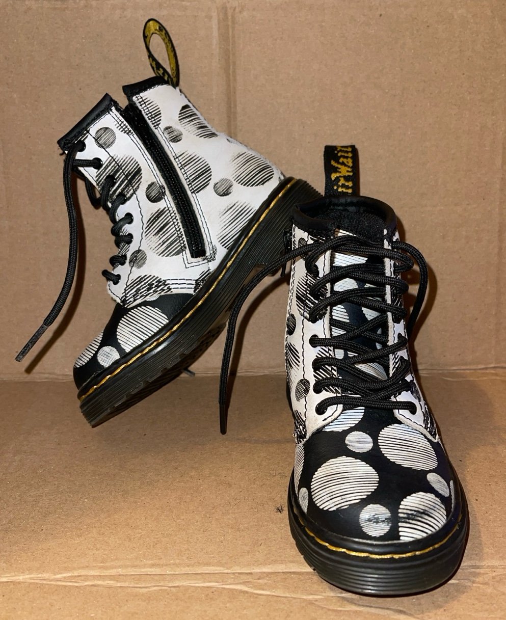 Dr. Marten’s 1460 Polka Dot Girls Size 7C Lace-Up Side Zip B & W Leather Boots