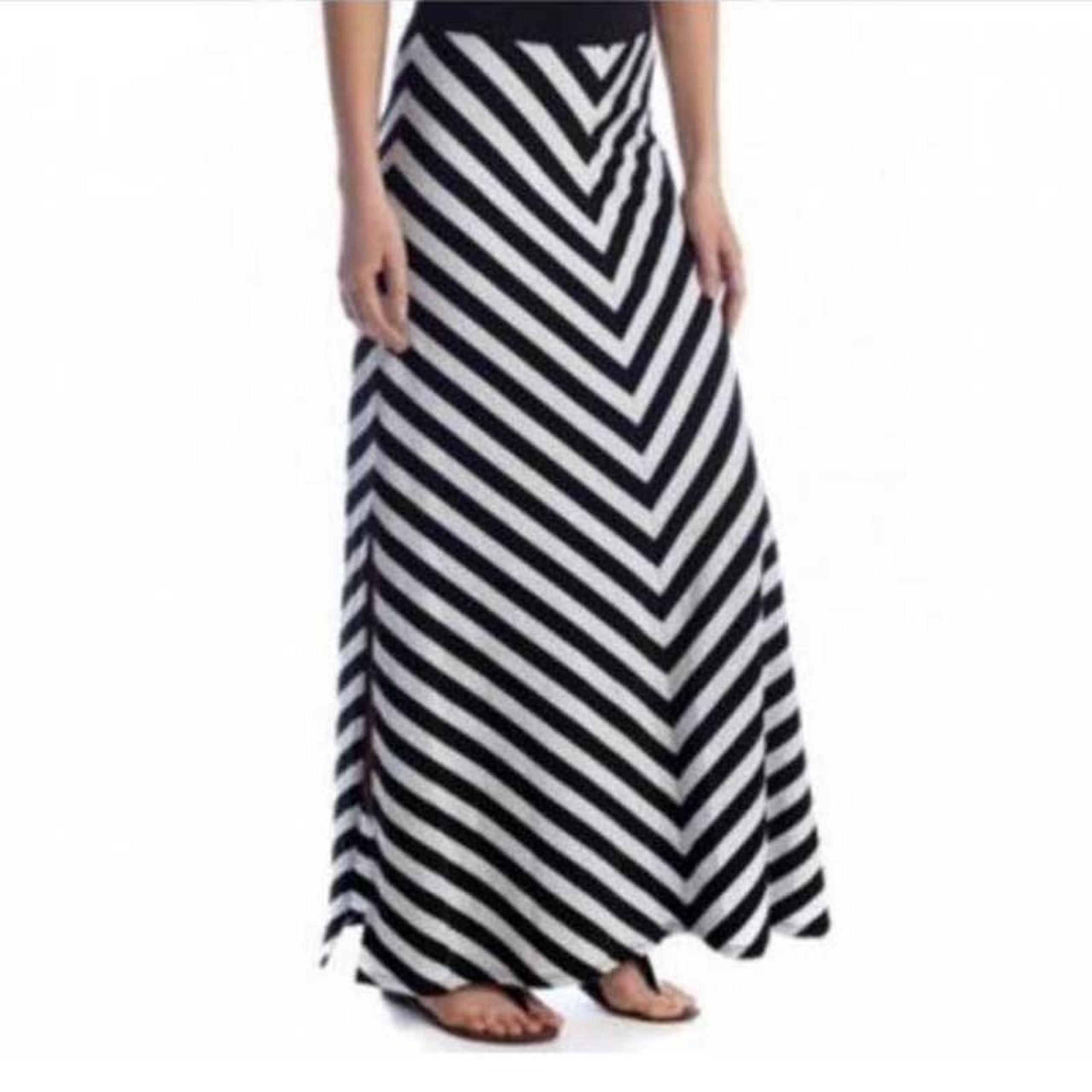 NWOT! Calvin Klein Performance Heather Gray/Black Chevron Stripe Maxi Skirt 1X