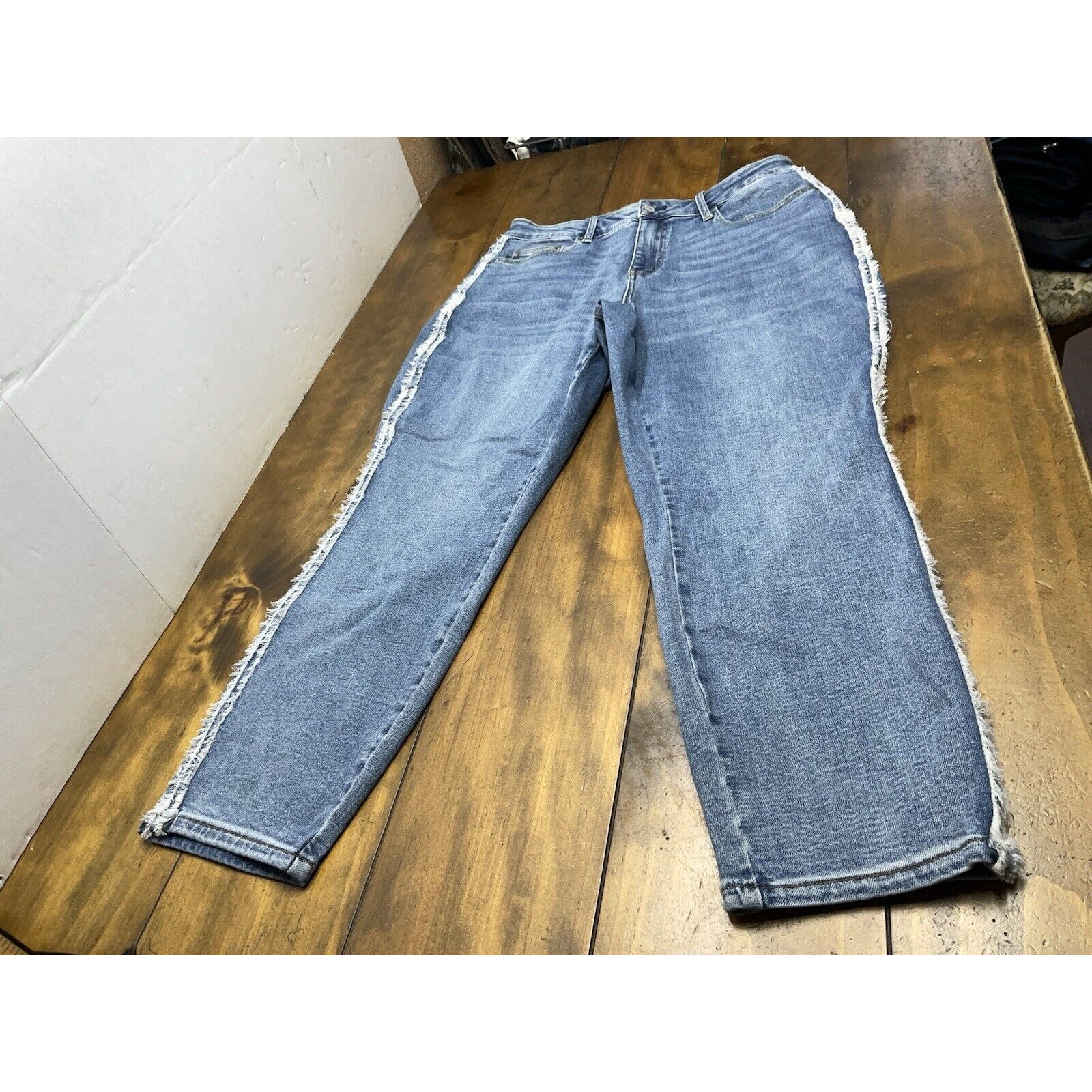 Judy Blue Womens 16W Raw Hem Slim Fit High Rise Denim Blue Jeans