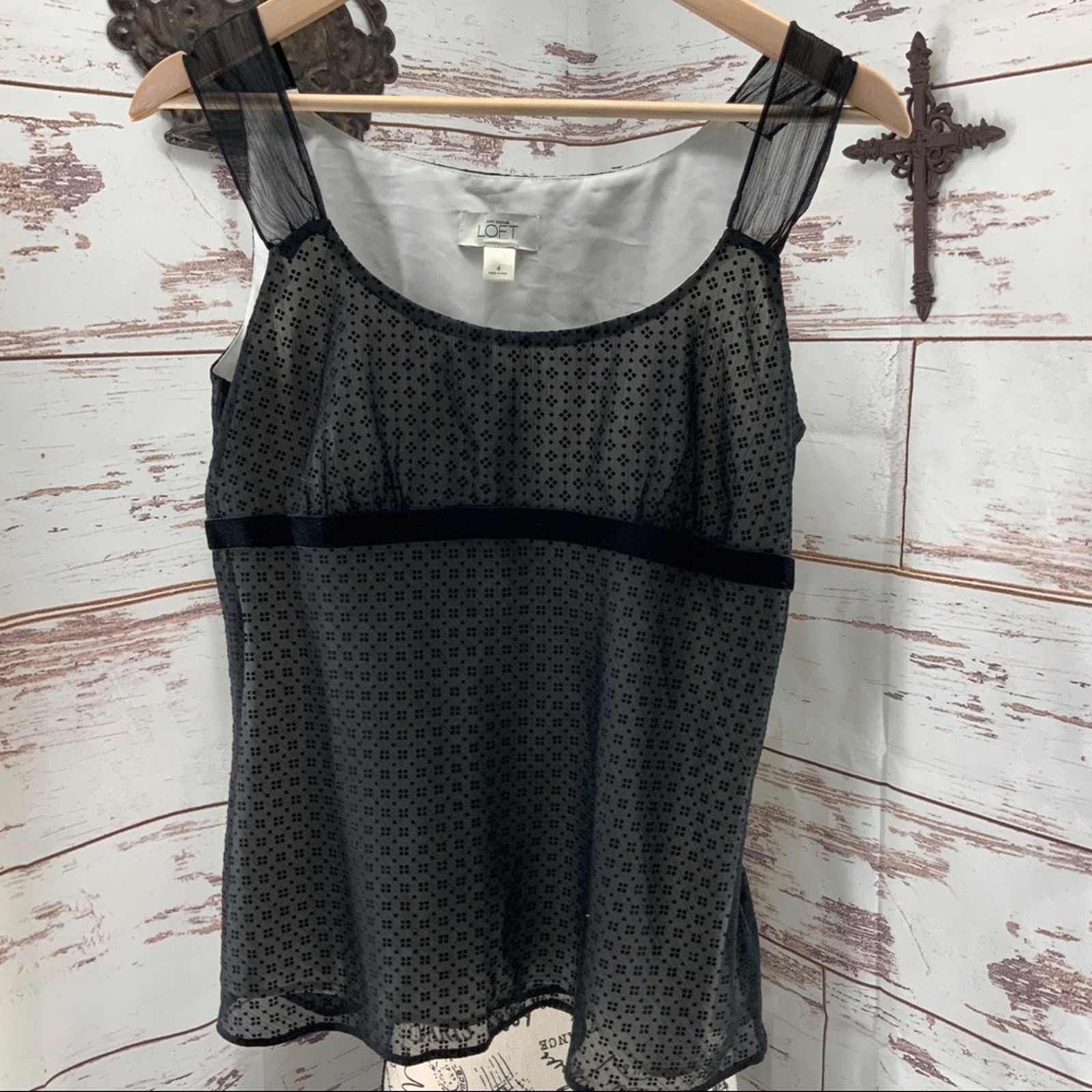 Womens Ann Taylor Loft Sleeveless Black Sheer Boho Romantic Top Shirt 4 - Small