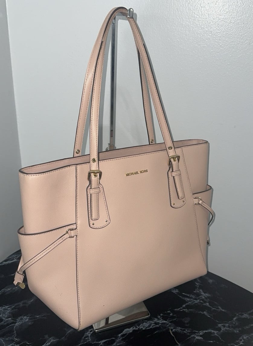 michael kors voyager soft pink