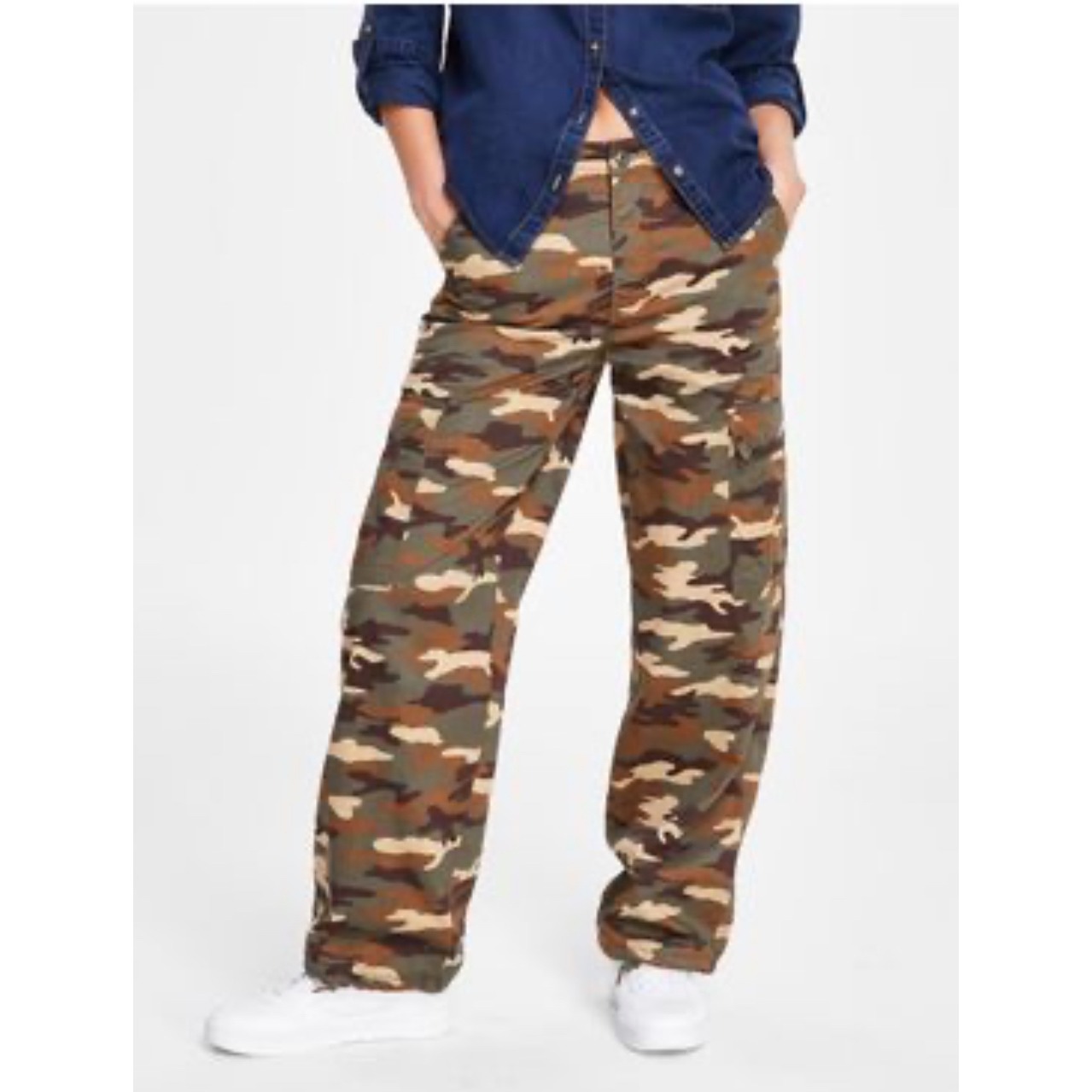 Levi's Women's Camo '94 baggy Cotton High Rise Cargo Pants Sz 27/30 NWOT